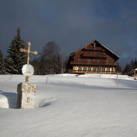 Hotel Alpska Vyhlidka Kvilda Exteriör bild
