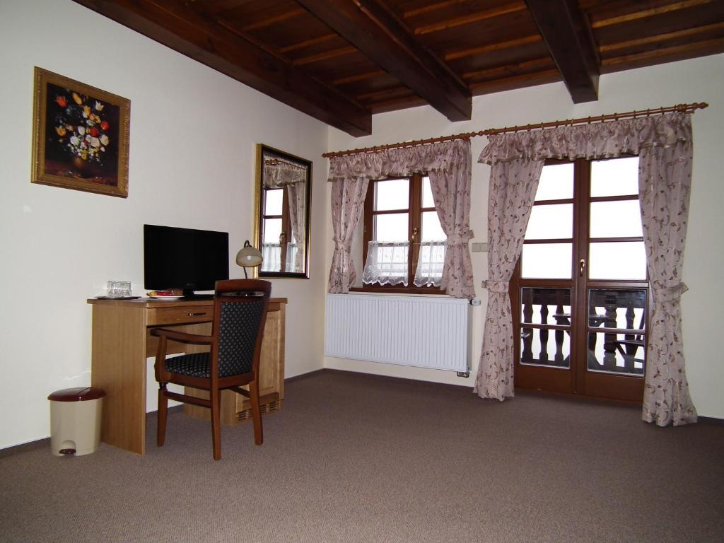 Hotel Alpska Vyhlidka Kvilda Rum bild